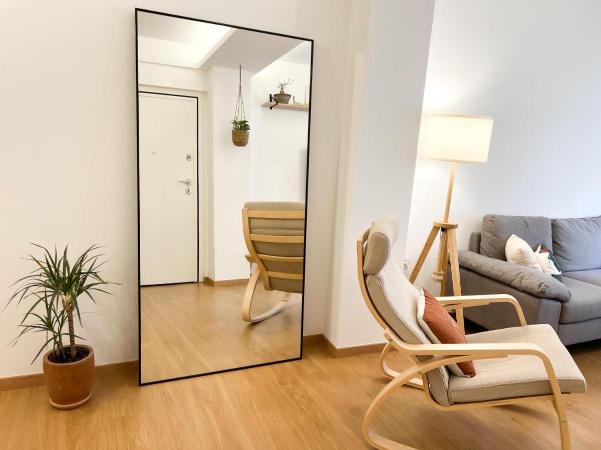 Comfy 2 Bdr Apt In Petralona - Next To Metro Atene Esterno foto