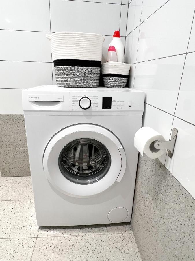 Comfy 2 Bdr Apt In Petralona - Next To Metro Atene Esterno foto